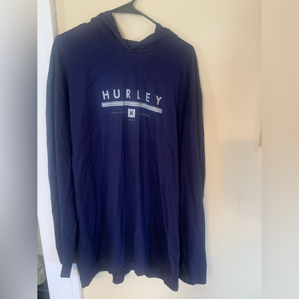 Hurley t-shirt